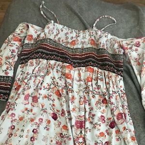 Peasant style dress NWOT